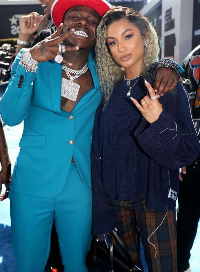 Ex MeMe de DaBaby s’exprime alors que le rappeur se fait repérer être confortable avec DaniLeigh Ex MeMe de DaBaby s’exprime alors que le rappeur se fait repérer être confortable avec DaniLeigh