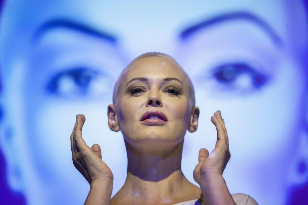 Rose McGowan défend son apparence MTV VMA 1998