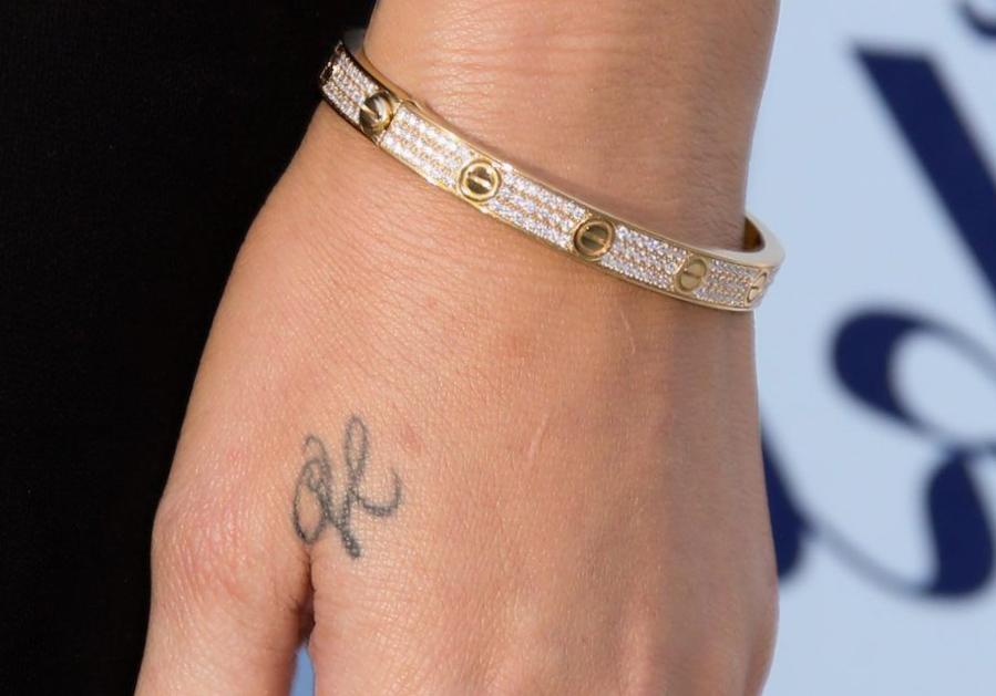 Khloé Kardashian a-t-elle toujours son tatouage Lamar Odom ? Khloé Kardashian a-t-elle toujours son tatouage Lamar Odom ?