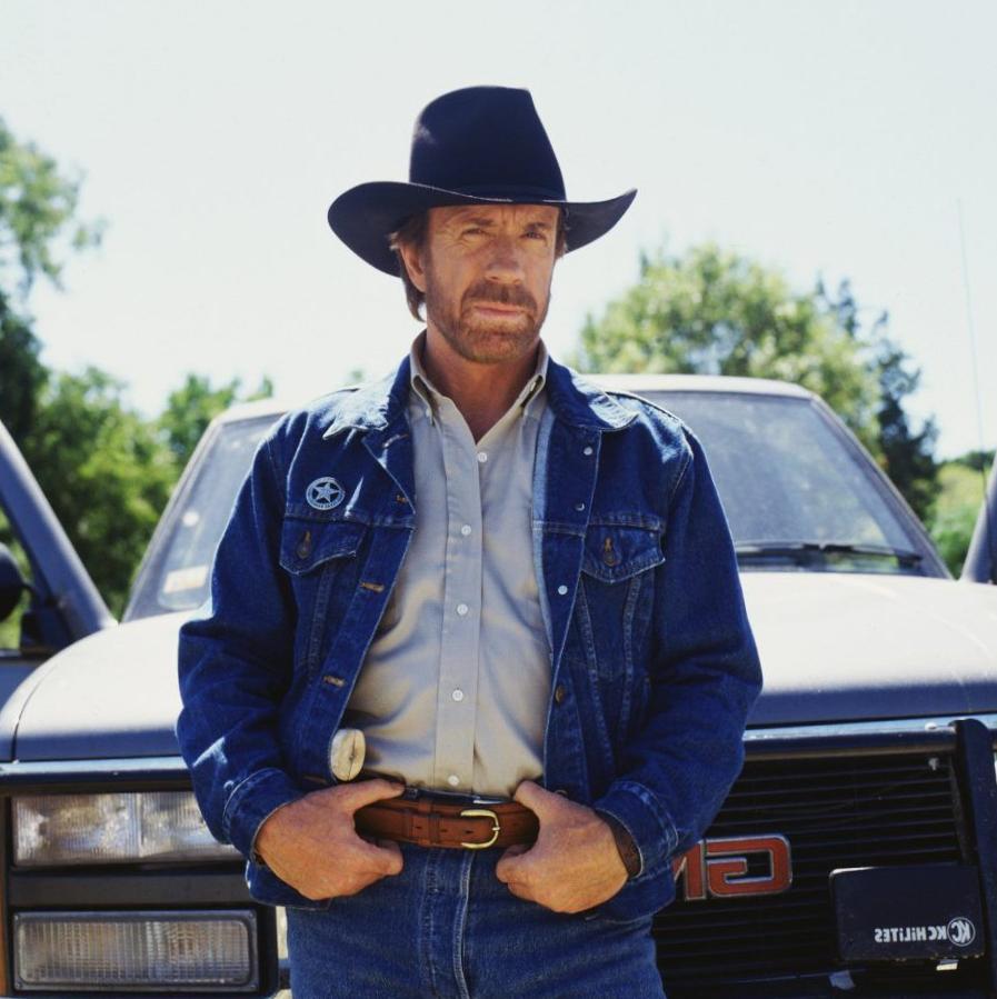 La star de « surnaturel » Jared Padalecki insiste sur le fait que son Cordell Walker est totalement différent du « Texas Ranger » de Chuck Norris La star de « surnaturel » Jared Padalecki insiste sur le fait que son Cordell Walker est totalement différent du « Texas Ranger » de Chuck Norris