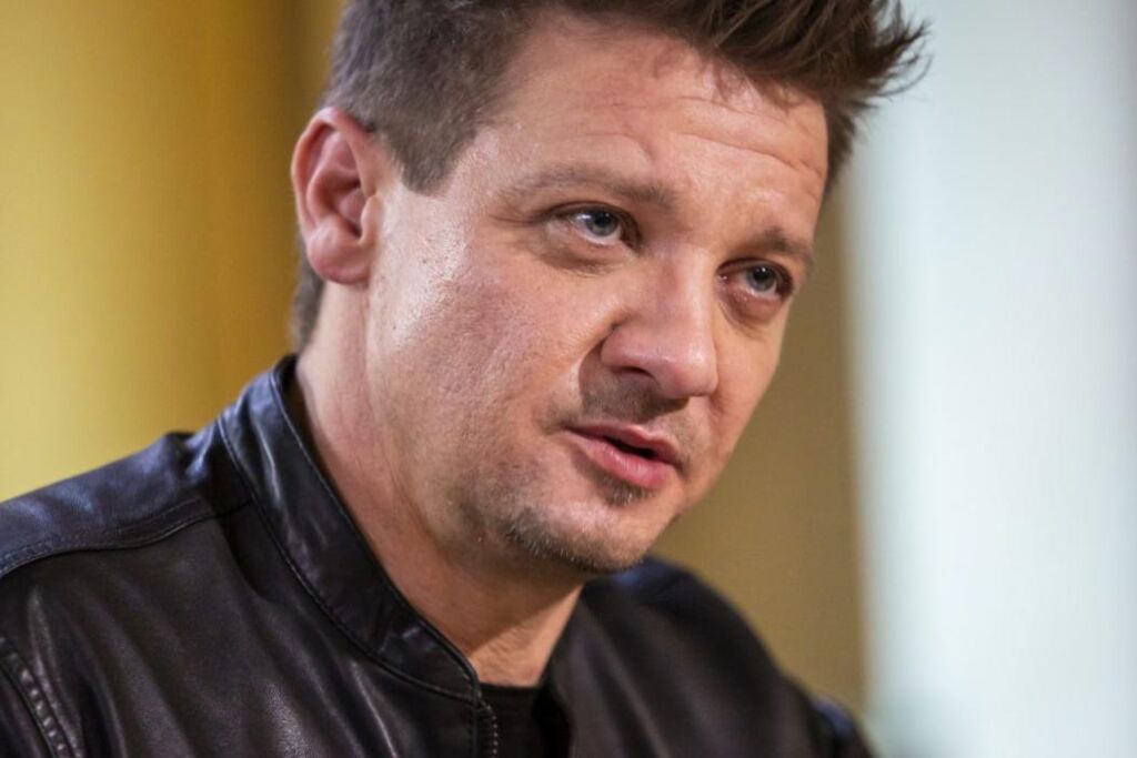 Le passé controversé de Jeremy Renner pourrait encore menacer son avenir dans le MCU Le passé controversé de Jeremy Renner pourrait encore menacer son avenir dans le MCU