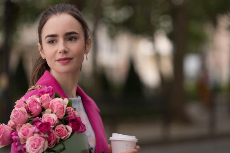 « Emily à Paris » manque la diversité en l’absence de représentation marocaine et algérienne dans la série « Emily à Paris » manque la diversité en l’absence de représentation marocaine et algérienne dans la série