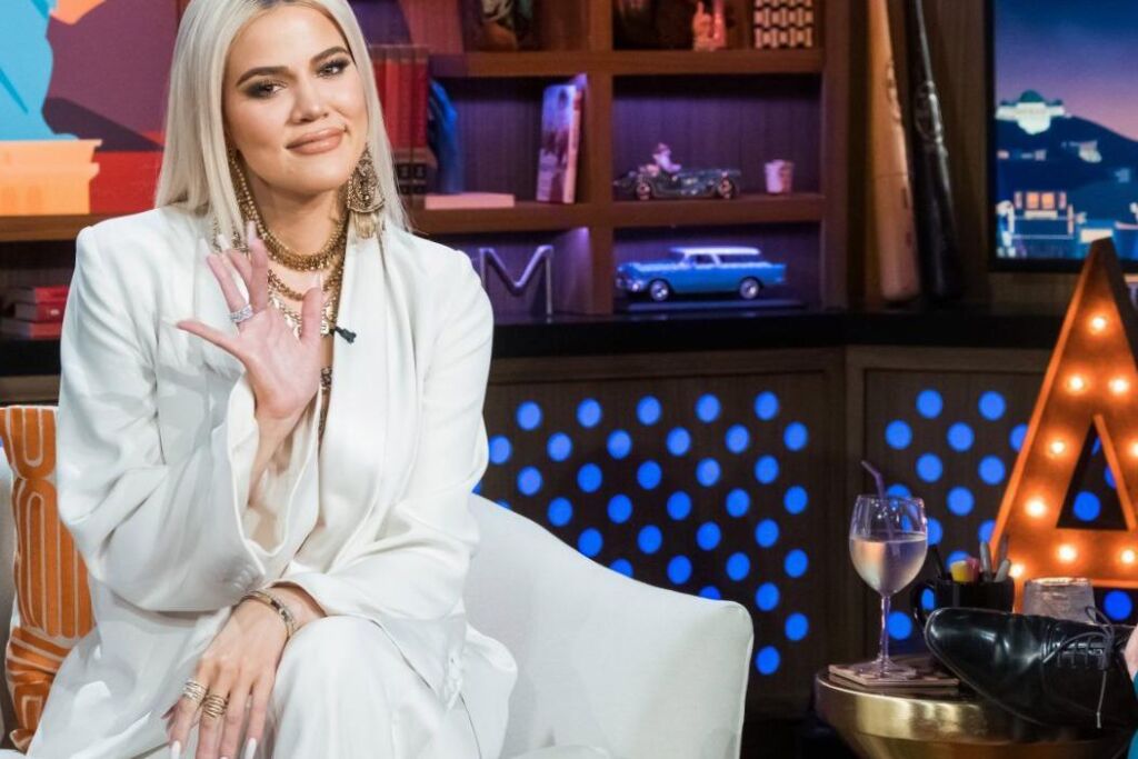 Quel âge avait Khloé Kardashian quand elle a eu son leading baiser ? Quel âge avait Khloé Kardashian quand elle a eu son leading baiser ?
