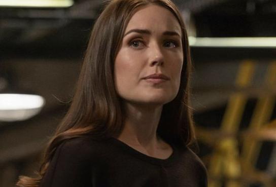 Récapitulatif de «La liste noire» : Saison 8, épisode 1 – Liz et Ressler 