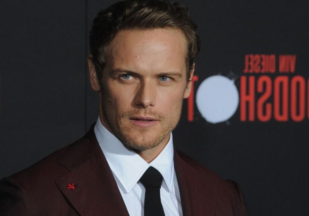 Dans ‘Clanlands’, la star d’Outlander, Sam Heughan, parle de sa famille comme jamais auparavant