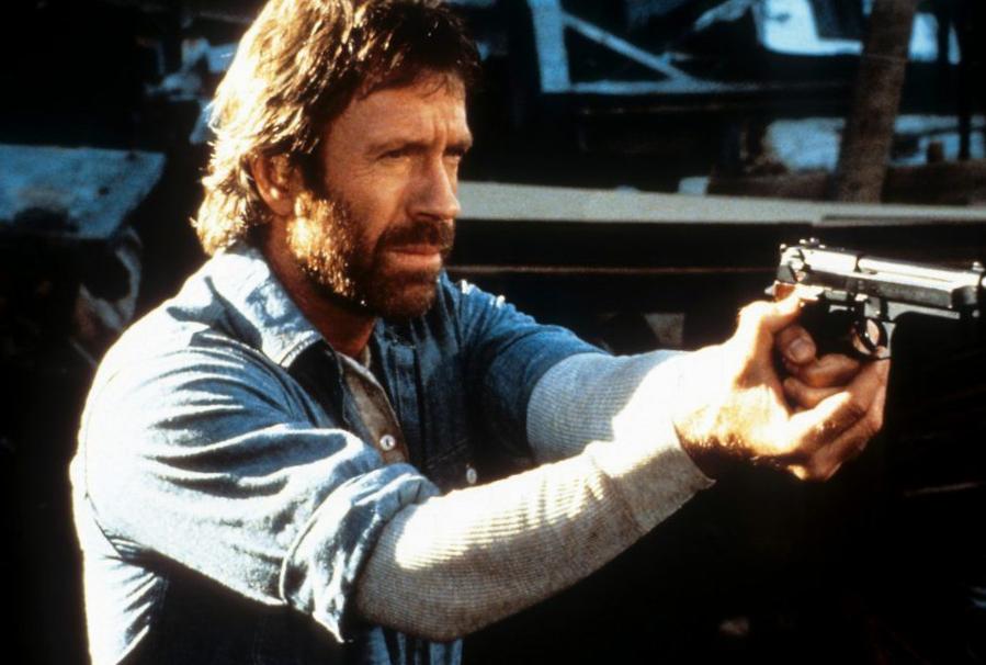 Chuck Norris a gagné 20 livres pour combattre Bruce Lee et « n’a pas pu décoller » Chuck Norris a gagné 20 livres pour combattre Bruce Lee et « n’a pas pu décoller »