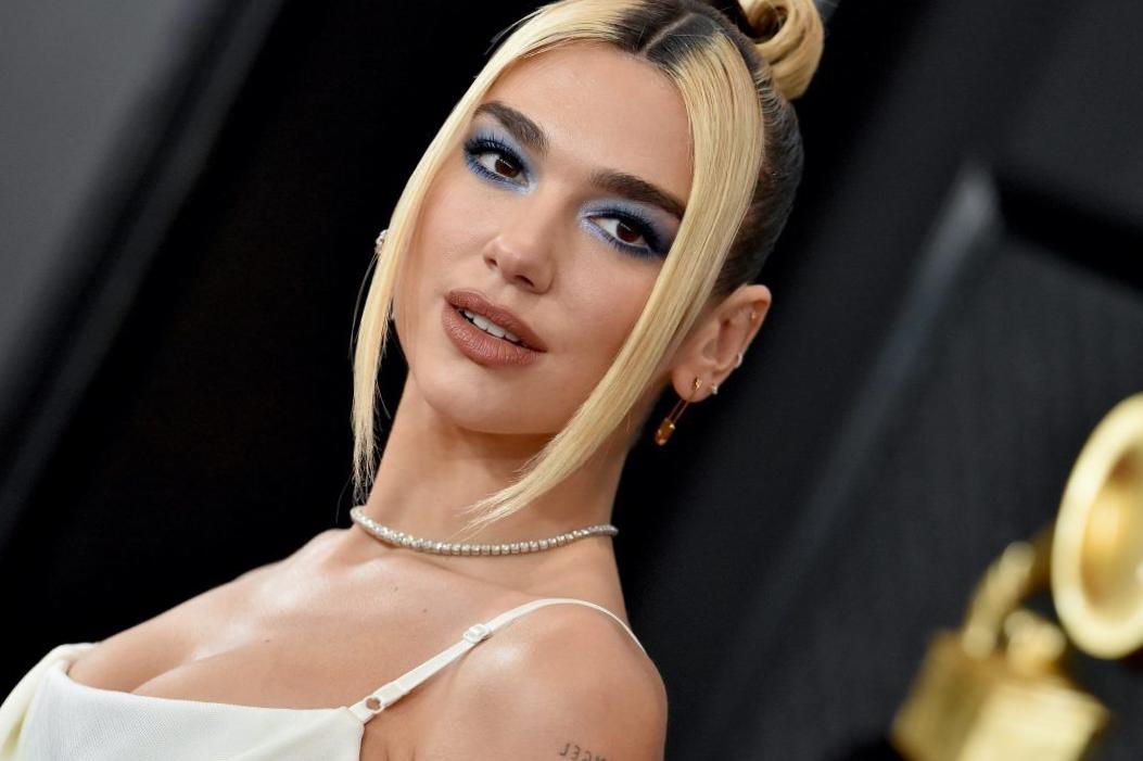 Combien de tatouages Dua Lipa a-t-il ? À l’intérieur de tous ses tatouages et de leurs significations Combien de tatouages Dua Lipa a-t-il ? À l’intérieur de tous ses tatouages et de leurs significations
