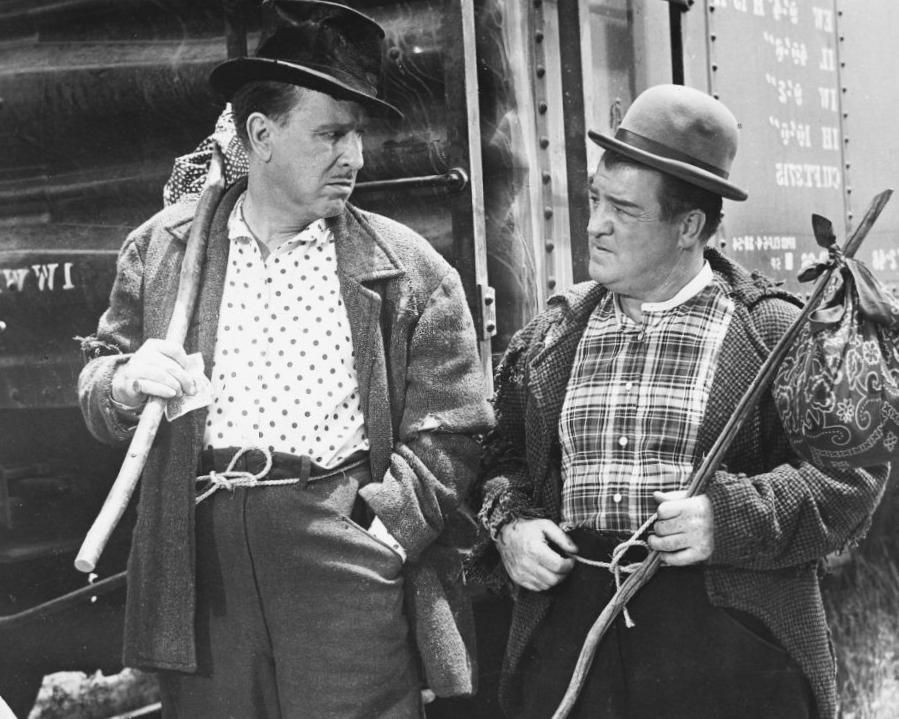 Abbott et Costello ont tous deux eu des dossiers scandaleux du FBI