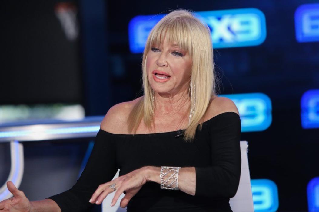 L’acteur de « Three’s Company » blâme le mari de Suzanne Somer pour son licenciement L’acteur de « Three’s Company » blâme le mari de Suzanne Somer pour son licenciement