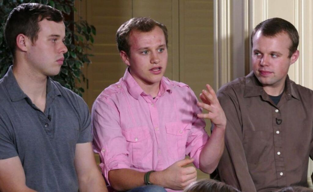 Joseph Duggar a-t-il fréquenté Carlin Bates ? Joseph Duggar a-t-il fréquenté Carlin Bates ?