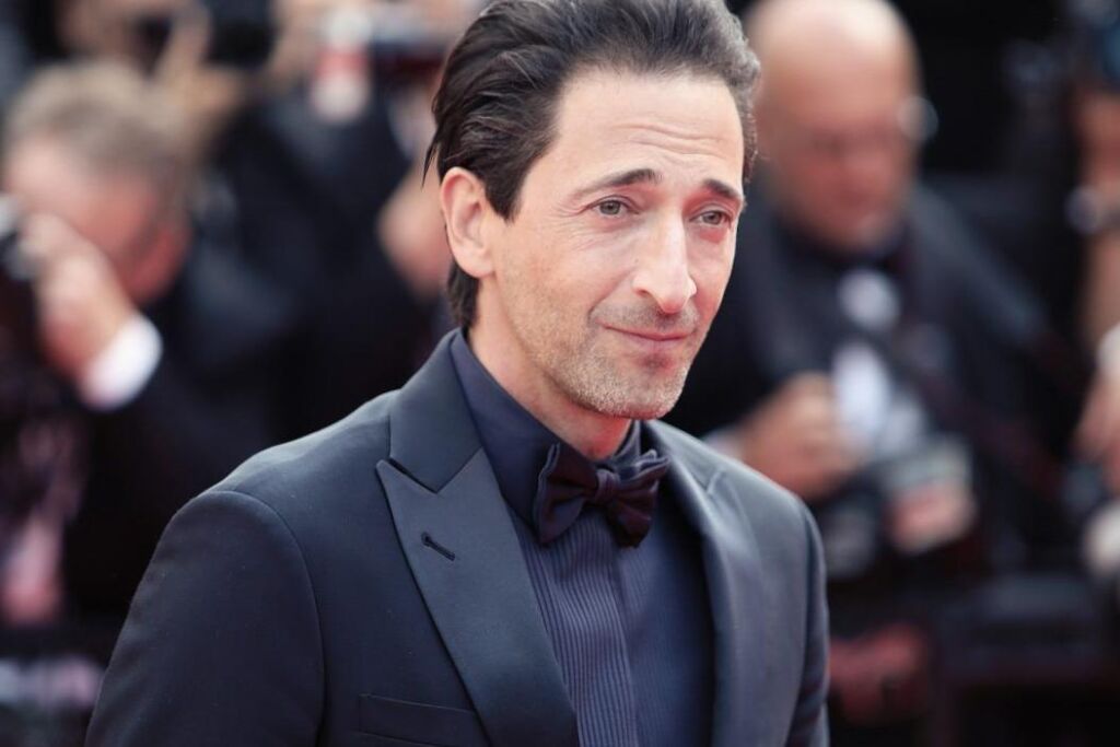 Adrien Brody a été choqué par sa rétrogradation brusque dans « La mince ligne rouge » : « C’était extrêmement désagréable » Adrien Brody a été choqué par sa rétrogradation brusque dans « La mince ligne rouge » : « C’était extrêmement désagréable »