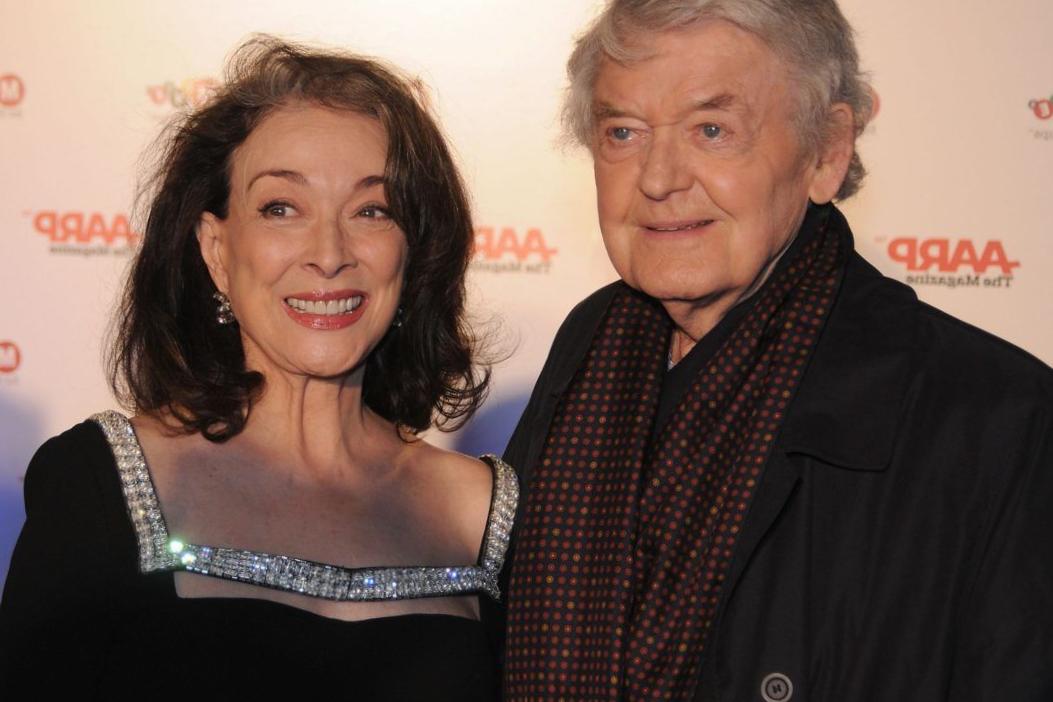 Hal Holbrook et sa troisième épouse, Dixie Carter, ont joué un few sur «Designing Women» Hal Holbrook et sa troisième épouse, Dixie Carter, ont joué un few sur «Designing Women»