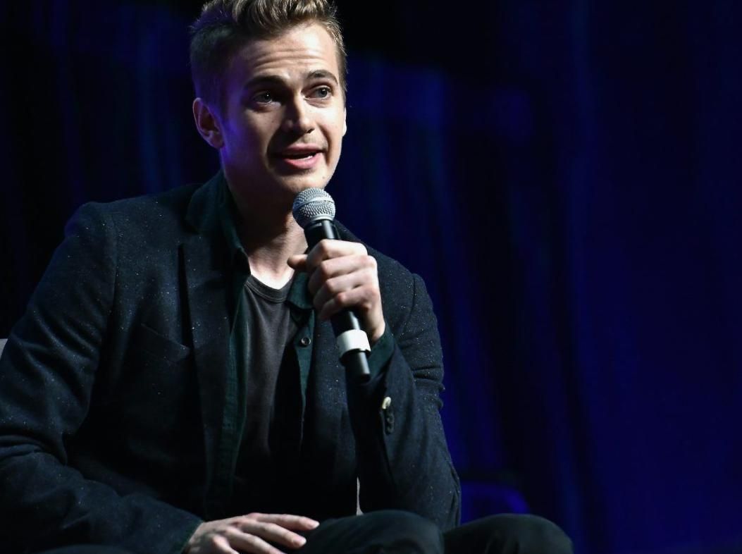 La représentation « stoïque » d’Anakin Skywalker par Hayden Christensen était intentionnelle La représentation « stoïque » d’Anakin Skywalker par Hayden Christensen était intentionnelle