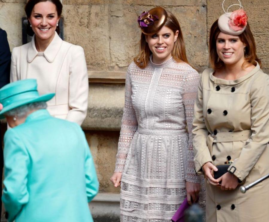 La raison étrange pour laquelle Kate Middleton doit faire la révérence à la princesse Eugénie et à la princesse Béatrice chaque fois qu’elle est seule