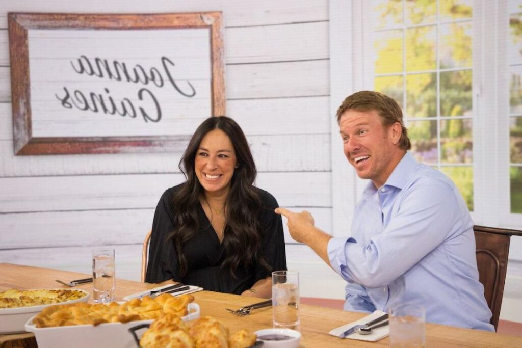 ‘Magnolia Table’ avec Joanna Gaines Cooking Exhibit renouvelé pour 2 saisons supplémentaires malgré des critiques mitigées ‘Magnolia Table’ avec Joanna Gaines Cooking Exhibit renouvelé pour 2 saisons supplémentaires malgré des critiques mitigées