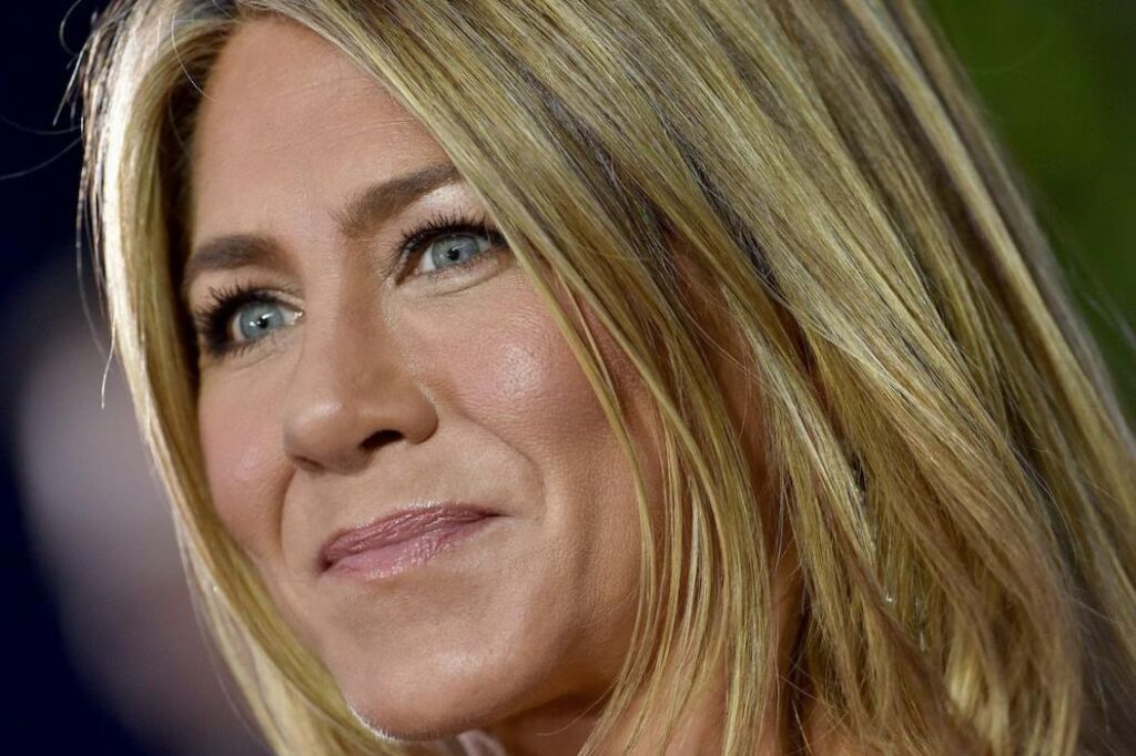 Michael Canalé, le coloriste capillaire de Jennifer Aniston, révèle le top secret pour avoir l’air fabuleux sans maquillage