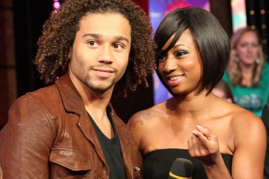 Corbin Bleu et Monique Coleman, stars de ‘High School Musical’, se retrouvent dans le movie à vie ‘A Xmas Dance Reunion’