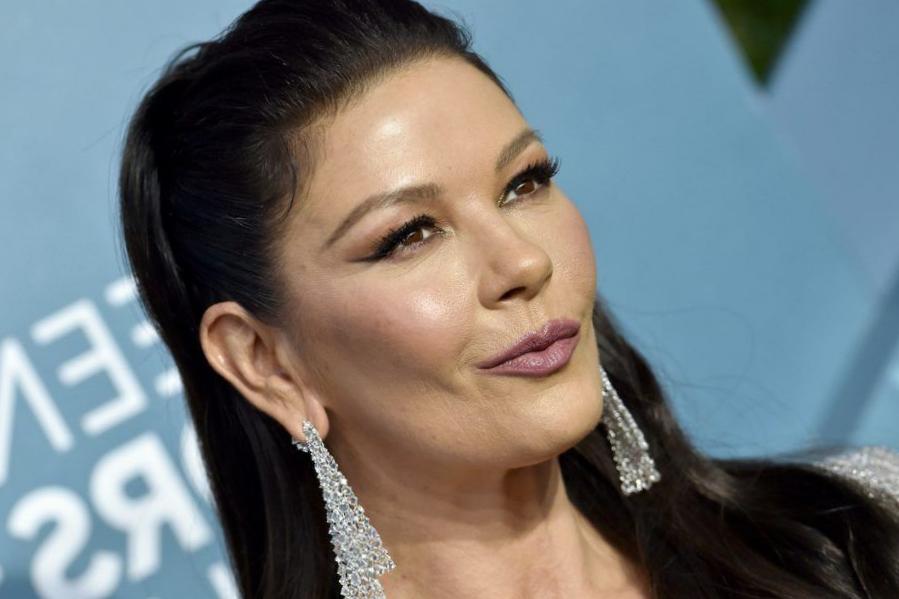 Comment Catherine Zeta-Jones a-t-elle obtenu son nom de scène ?