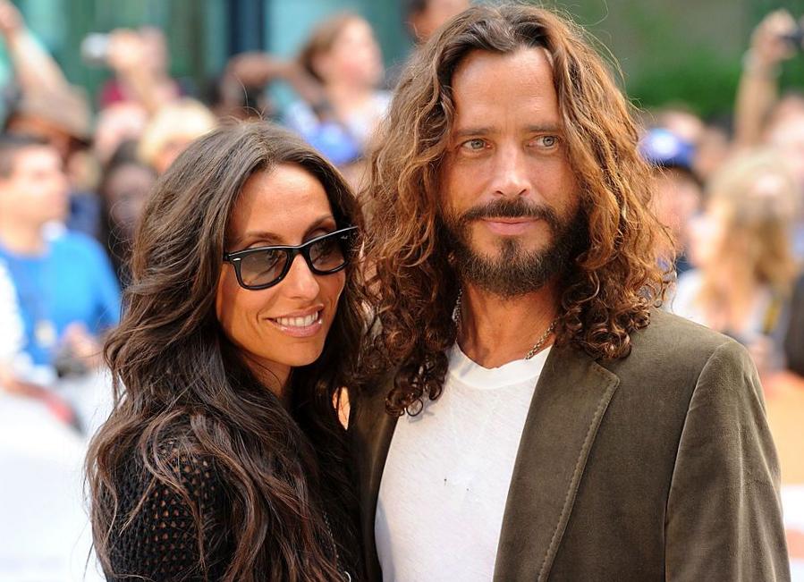 Vicky Cornell partage une lettre d’amour manuscrite de Chris Cornell Vicky Cornell partage une lettre d’amour manuscrite de Chris Cornell