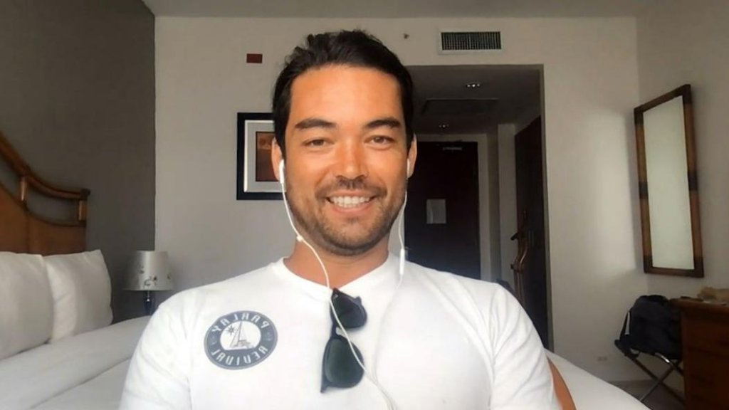 Colin Macrae de Below Deck Sailing révèle s’il était attiré par quelqu’un de la saison 2 Colin Macrae de Below Deck Sailing révèle s’il était attiré par quelqu’un de la saison 2
