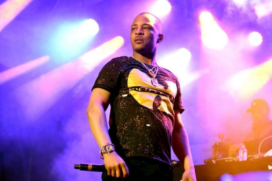 T. I. A obtenu son surnom de rap de son grand-père T. I. A obtenu son surnom de rap de son grand-père