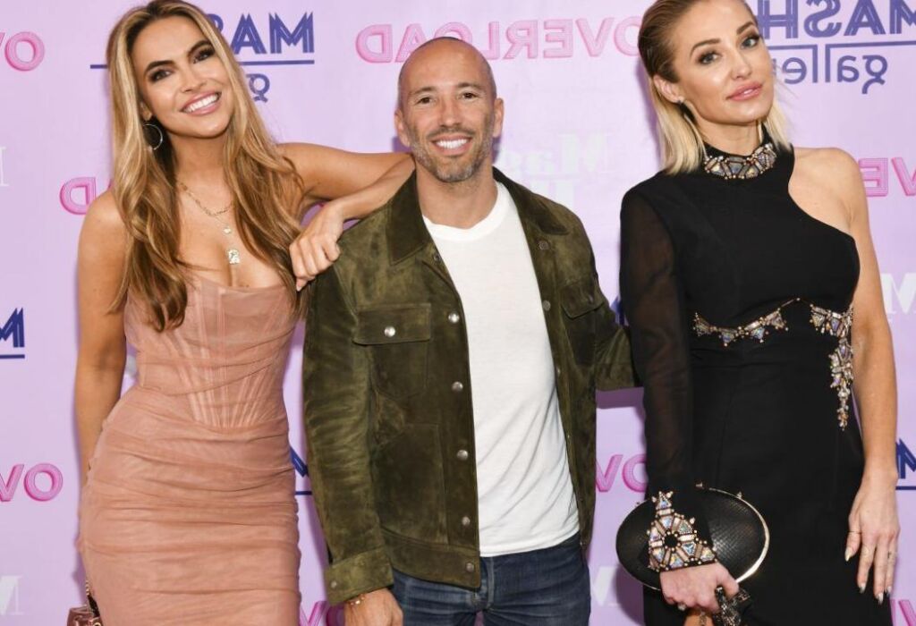 Brett Oppenheim confirme la rencontre entre Chrishell Stause et Jason Oppenheim Brett Oppenheim confirme la rencontre entre Chrishell Stause et Jason Oppenheim