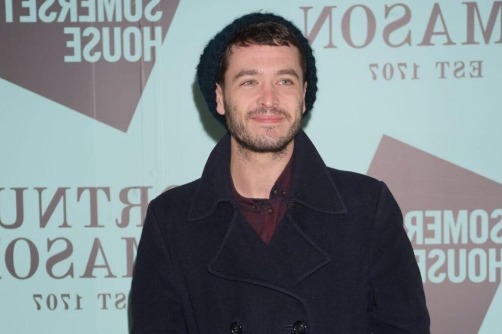 L’acteur d' »Outlander » Alexander Vlahos apparaîtra dans la saison 2 de « Sanditon »