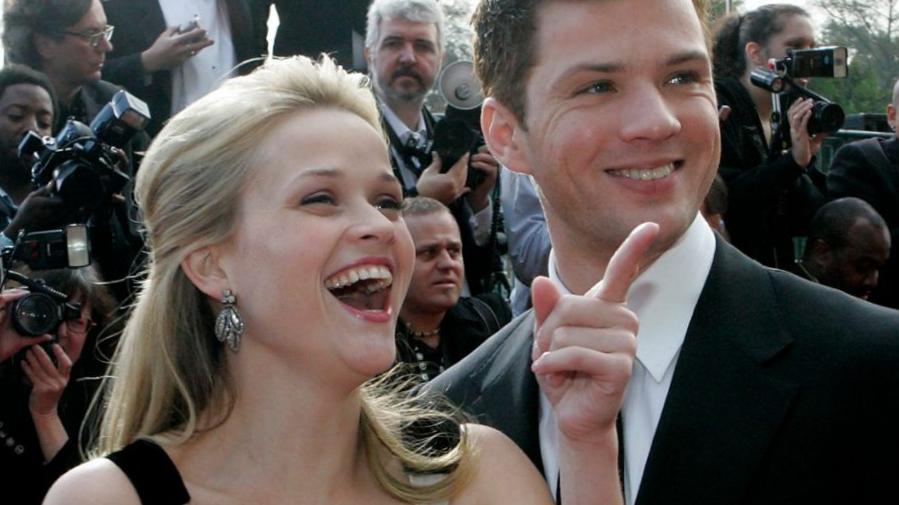 Reese Witherspoon et Ryan Phillippe font de la coparentalité un travail de coparentalité avec ce 1 « compromis » facile Reese Witherspoon et Ryan Phillippe font de la coparentalité un travail de coparentalité avec ce 1 « compromis » facile