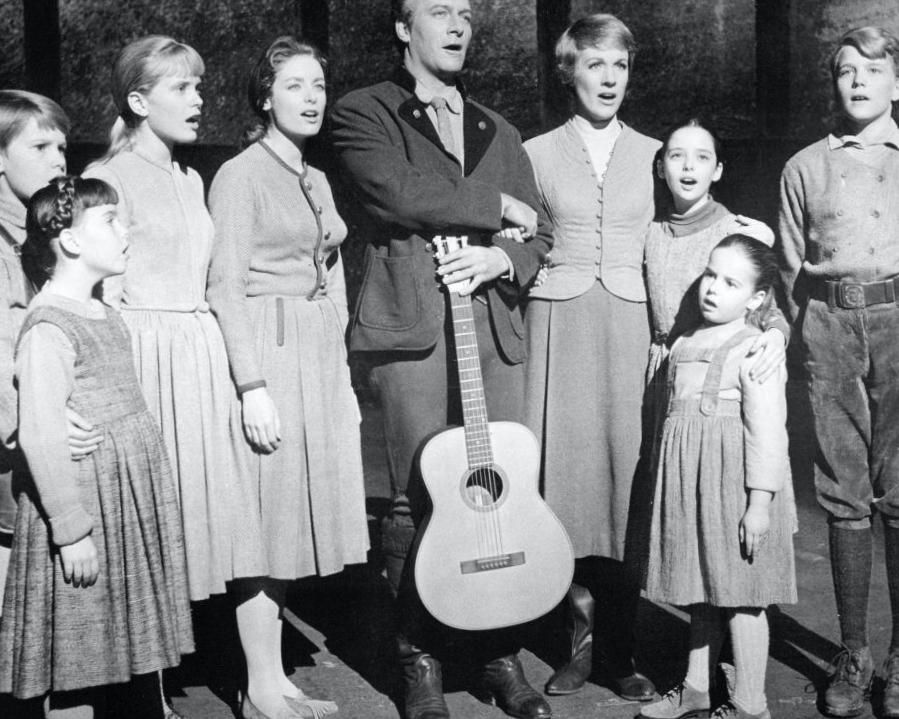 La vraie façon dont la famille Von Trapp a fui l’Autriche un jour avant qu’Adolf Hitler ne ferme les frontières La vraie façon dont la famille Von Trapp a fui l’Autriche un jour avant qu’Adolf Hitler ne ferme les frontières