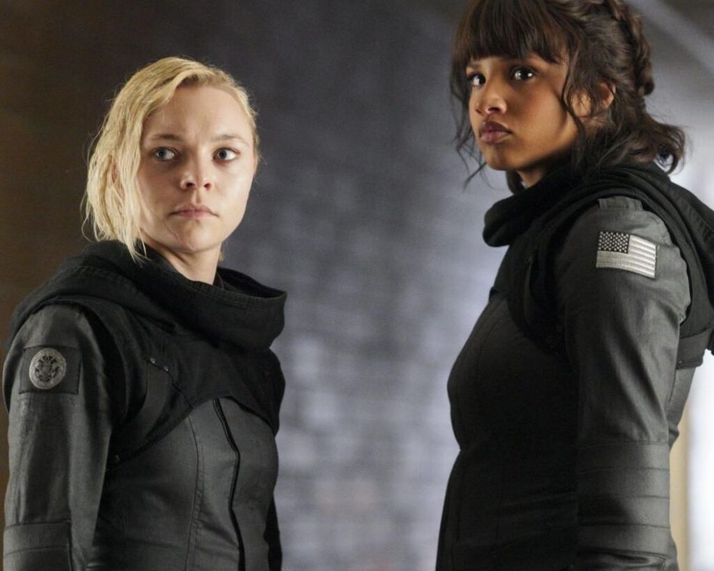 Un synopsis des saisons 1 et 2 alors que la série est renouvelée pour la saison 3 Un synopsis des saisons 1 et 2 alors que la série est renouvelée pour la saison 3