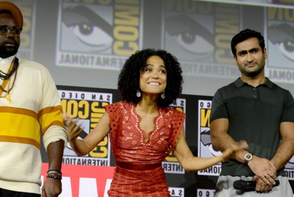 L’actrice de ‘Eternals’ Lauren Ridloff explique comment la co-vedette Angelina Jolie l’a aidée sur le plateau