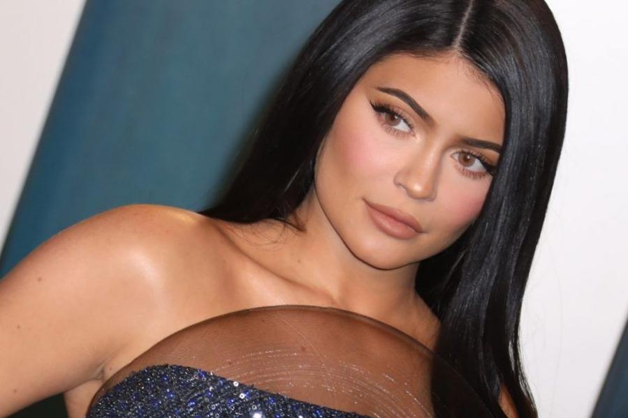 Pourquoi Kylie Jenner a dit « Je ne suis pas moi-même sur Snapchat ou Instagram »
