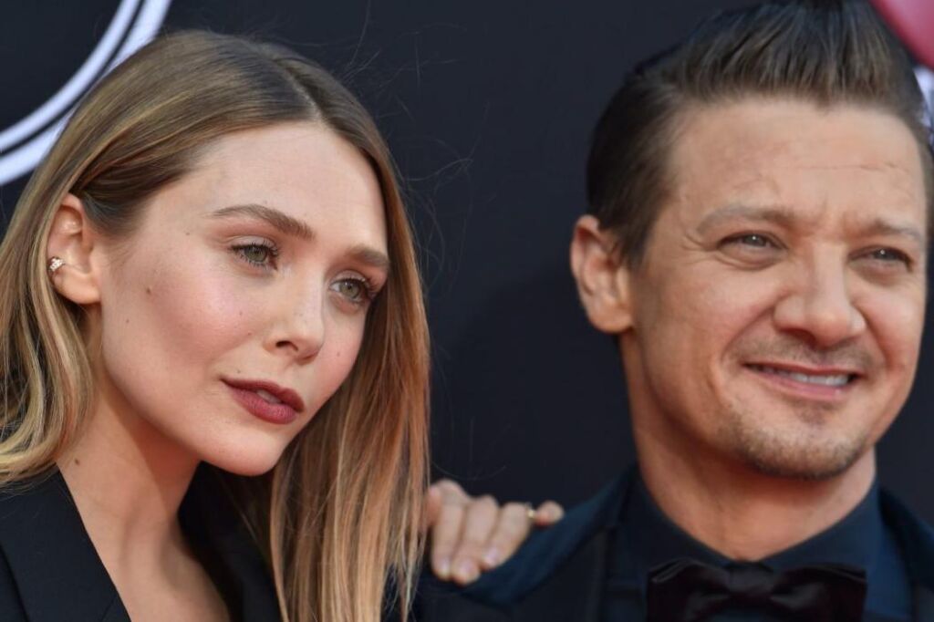 Hawkeye était le frère de substitution de Wanda Maximoff dans les yeux d’Elizabeth Olsen, rendant ‘WandaVision’ plus déchirant Hawkeye était le frère de substitution de Wanda Maximoff dans les yeux d’Elizabeth Olsen, rendant ‘WandaVision’ plus déchirant