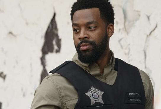 Spoilers de la saison 9 de « Chicago P. D. » : Atwater a une petite amie Spoilers de la saison 9 de « Chicago P. D. » : Atwater a une petite amie