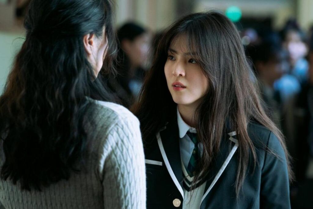 Une scène de l’épisode 1 préfigurait-elle qui a tué le père de Ji-Woo ?