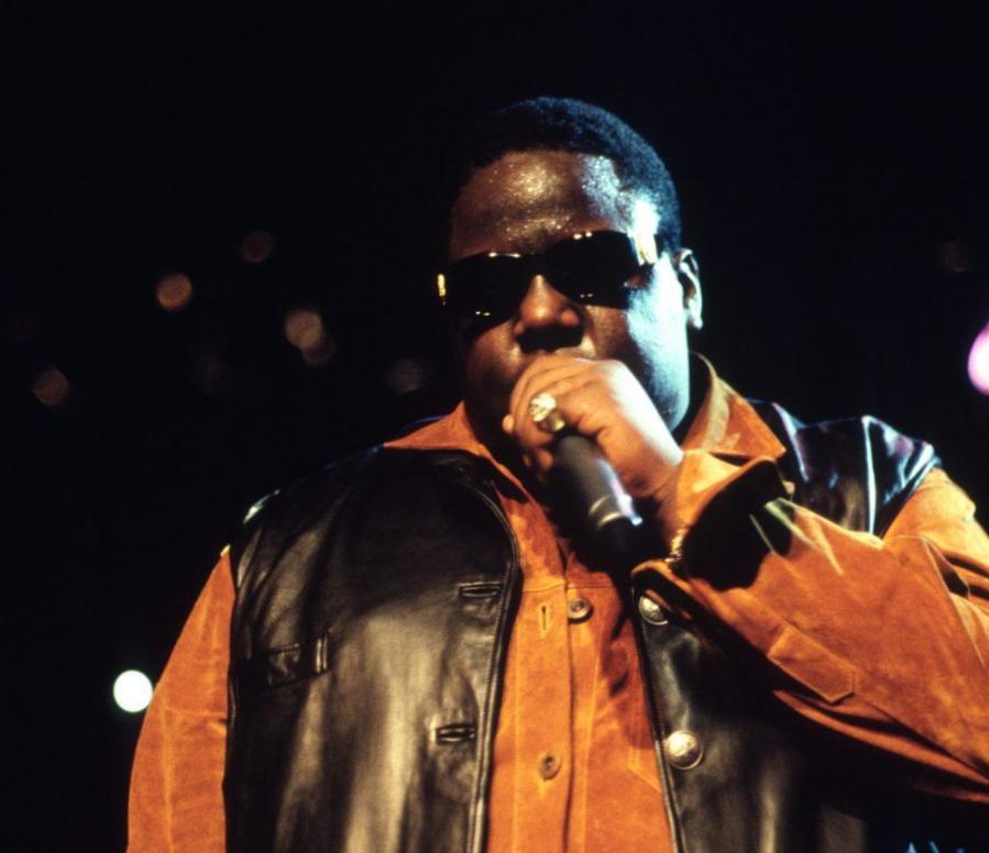 L’ex-petite amie du notoire B. I. G. , Charli Baltimore, a une fois jeté ses bijoux par une fenêtre L’ex-petite amie du notoire B. I. G. , Charli Baltimore, a une fois jeté ses bijoux par une fenêtre