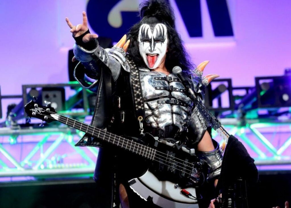 Gene Simmons réagit au classement par Rolling Stone de cet album de baisers au-dessus de Let It Be des Beatles