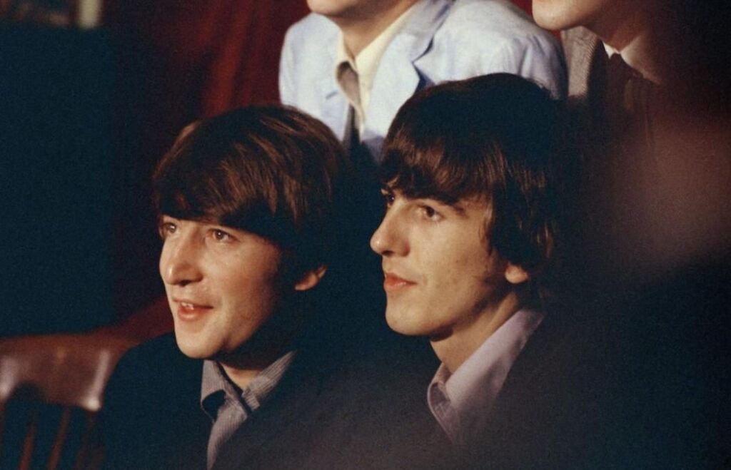 Remark George Harrison a réagi à la mort de la mère de John Lennon