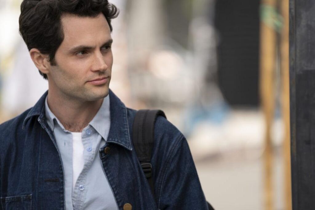 La star de « You », Penn Badgley, dit que faire les narrations de Joe Goldberg est assez « isolant »