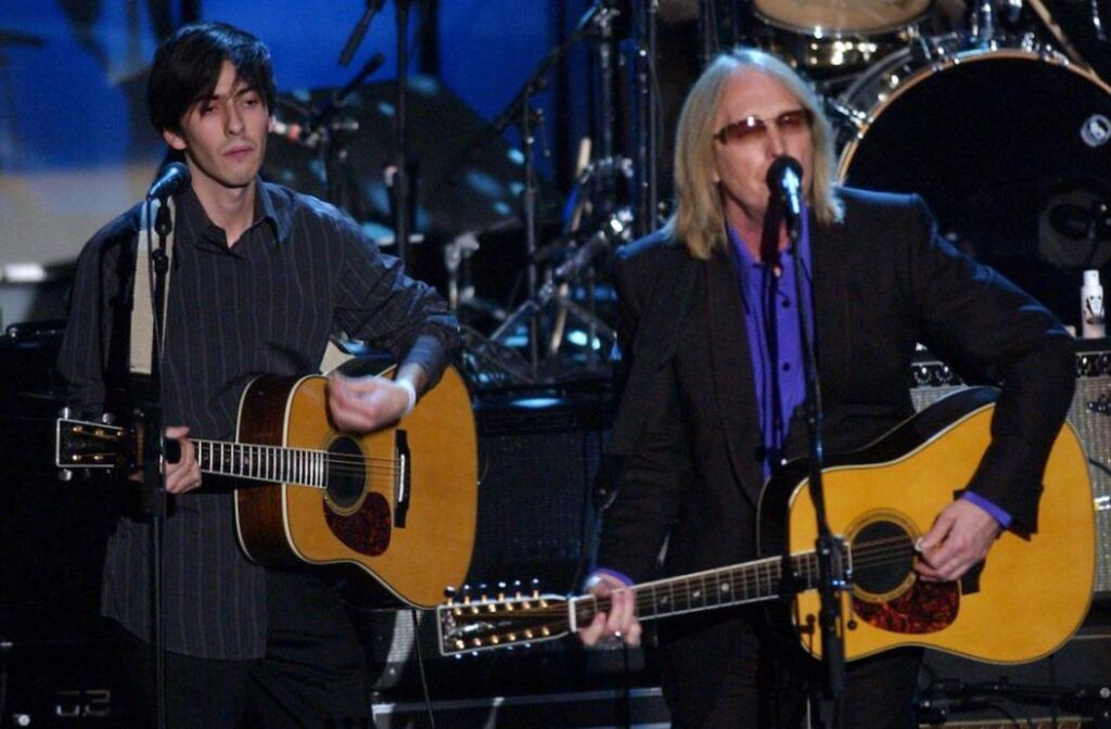 Le fils de George Harrison a déclaré que le prince avait créé des tensions lors de l’intronisation du George’s Rock & Roll Hall of Fame