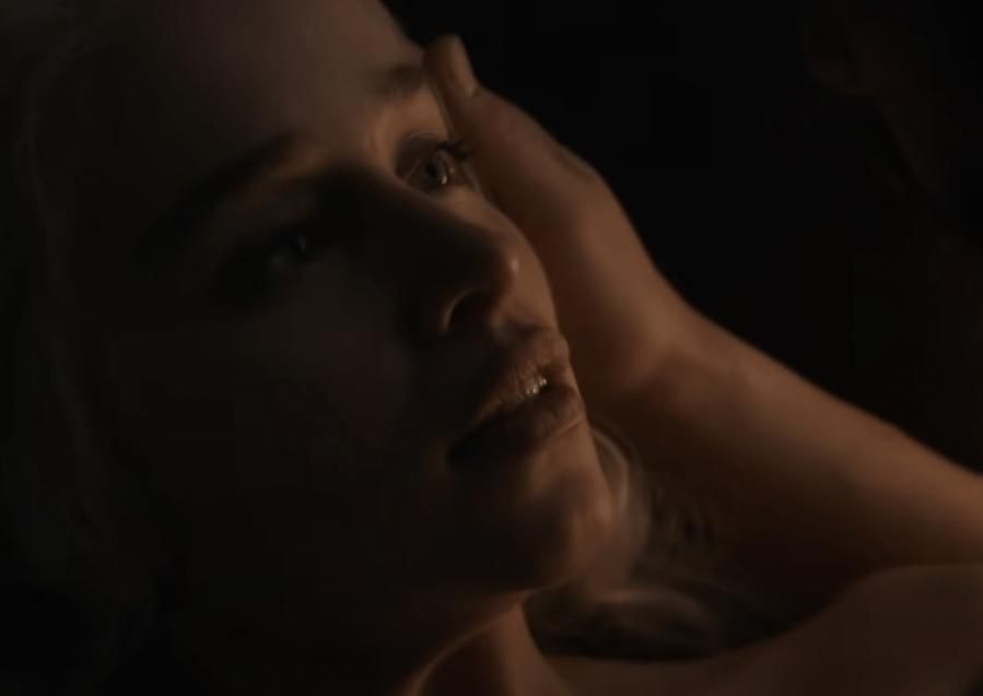 La star de « Game of Thrones » dit que les scènes de sexe de la série étaient un « gâchis frénétique » La star de « Game of Thrones » dit que les scènes de sexe de la série étaient un « gâchis frénétique »