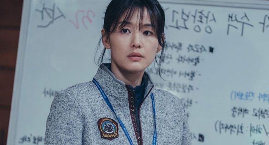 Le placement de produit déplaît aux téléspectateurs, mais ce n’est pas nouveau pour K-Dramas Le placement de produit déplaît aux téléspectateurs, mais ce n’est pas nouveau pour K-Dramas