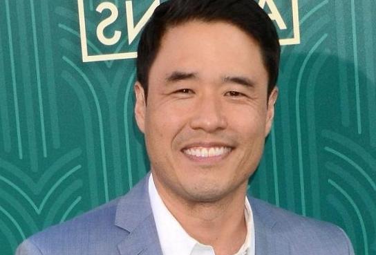 Randall park dans ‘blockbuster’ – série comique netflix