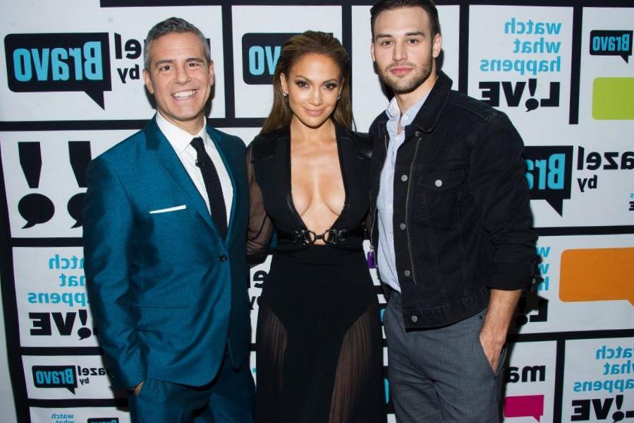 La co-star de Jennifer Lopez a dit qu’il « portait une cravate » pour éviter les « incidents » pendant leur scène de sexe