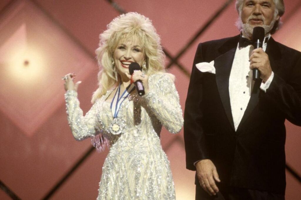 Remark Dolly Parton et Kenny Rogers se sont rencontrés Remark Dolly Parton et Kenny Rogers se sont rencontrés