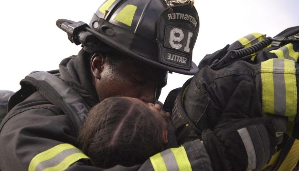 ‘Station 19’ Danielle Savre partage ses sentiments sur la mort de Dean Miller (exclusif) ‘Station 19’ Danielle Savre partage ses sentiments sur la mort de Dean Miller (exclusif)