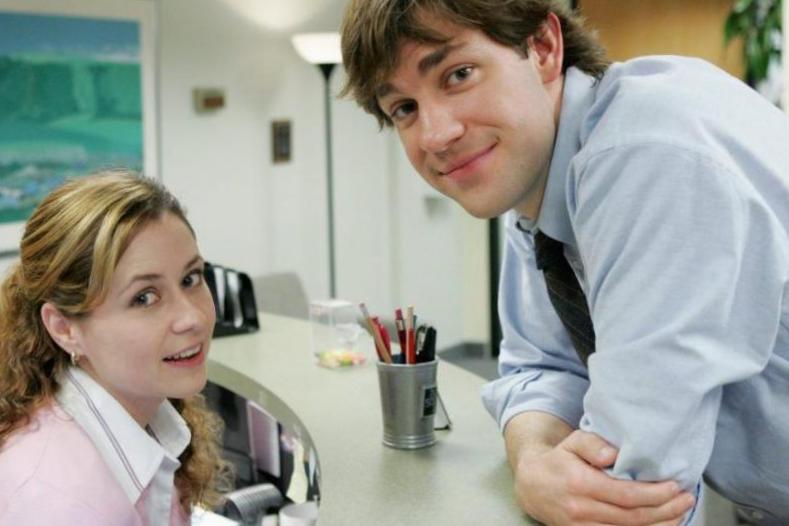 Pam de Jenna Fischer était supposée se séparer de Jim et entrer dans le triangle amoureux avec un caractère surprenant Pam de Jenna Fischer était supposée se séparer de Jim et entrer dans le triangle amoureux avec un caractère surprenant