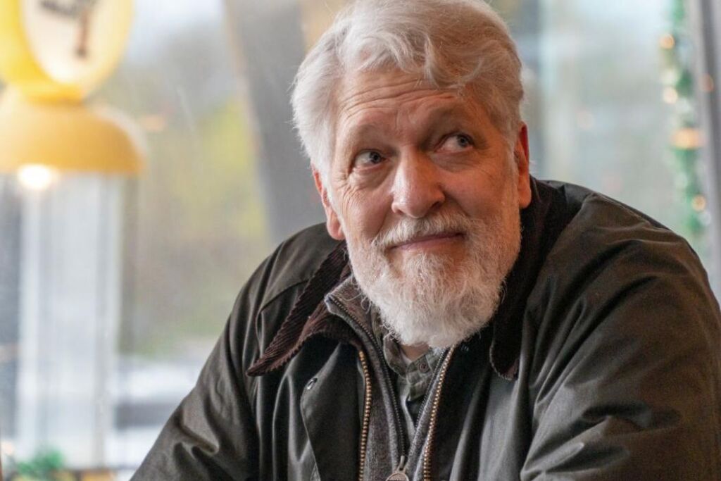 Clancy Brown réagit à cette torsion de l’épisode 9 Clancy Brown réagit à cette torsion de l’épisode 9
