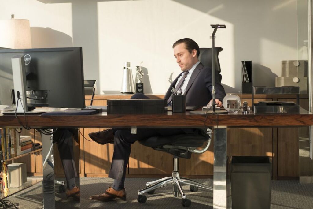 L’acteur de « Succession » Kieran Culkin n’a jamais remarqué l’habitude de Roman Roy jusqu’à ce que les fans le soulignent L’acteur de « Succession » Kieran Culkin n’a jamais remarqué l’habitude de Roman Roy jusqu’à ce que les fans le soulignent