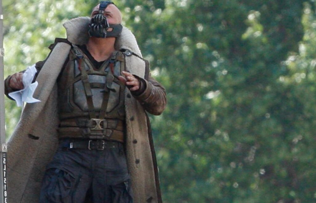 Tom Hardy est venu seul avec la voix de Bane et a averti Christopher Nolan que cela pourrait être un désastre complet Tom Hardy est venu seul avec la voix de Bane et a averti Christopher Nolan que cela pourrait être un désastre complet